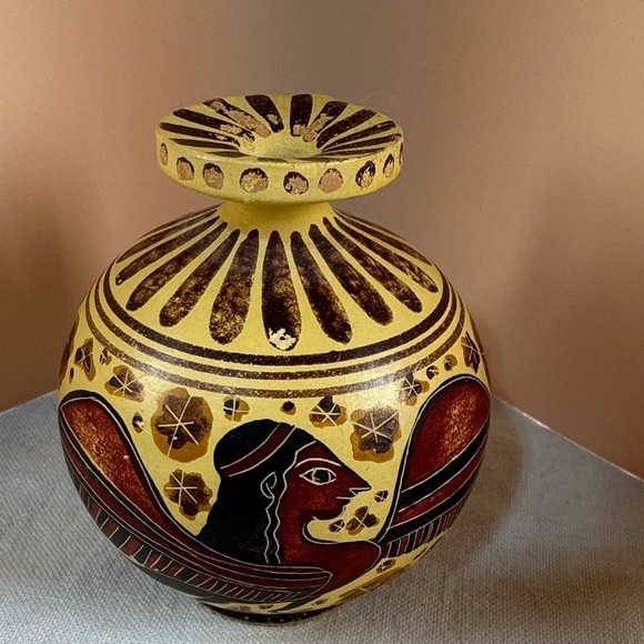 Vintage Handmade ceramic reproduction of an ancient Greek aryballos oil jar. - Picture 3 of 12